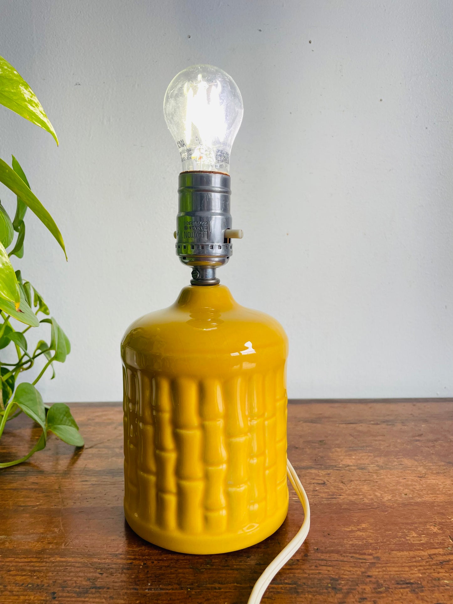 Vintage MCM Leviton Canada Bright & Cheerful Yellow Ceramic Table Lamp with Bamboo Textured Pattern