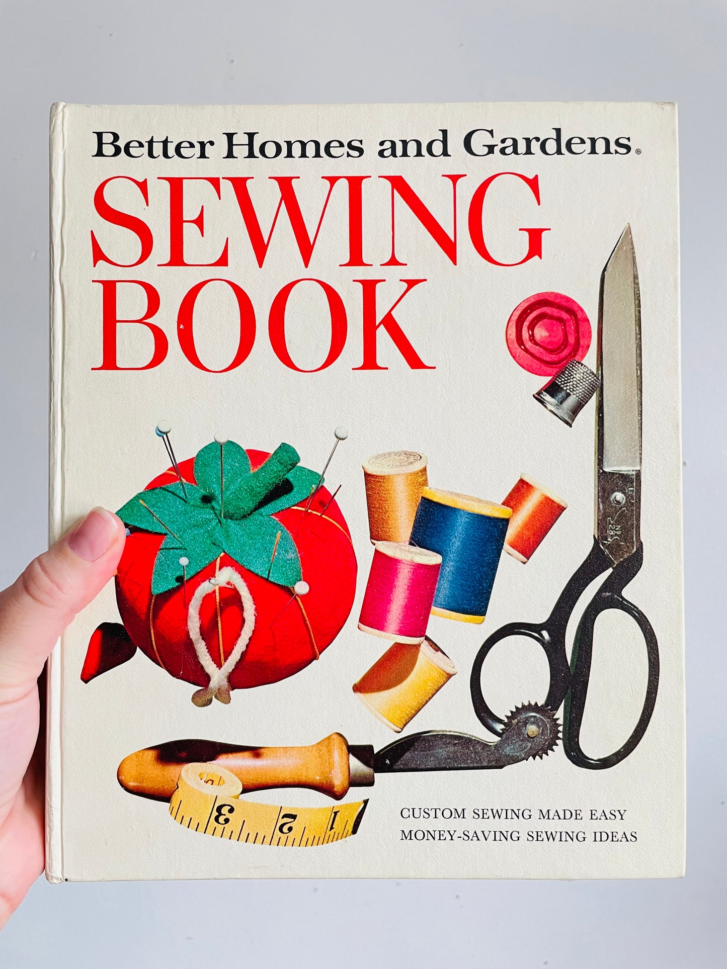 Vintage Better Homes & Gardens Sewing Book Binder (1970)
