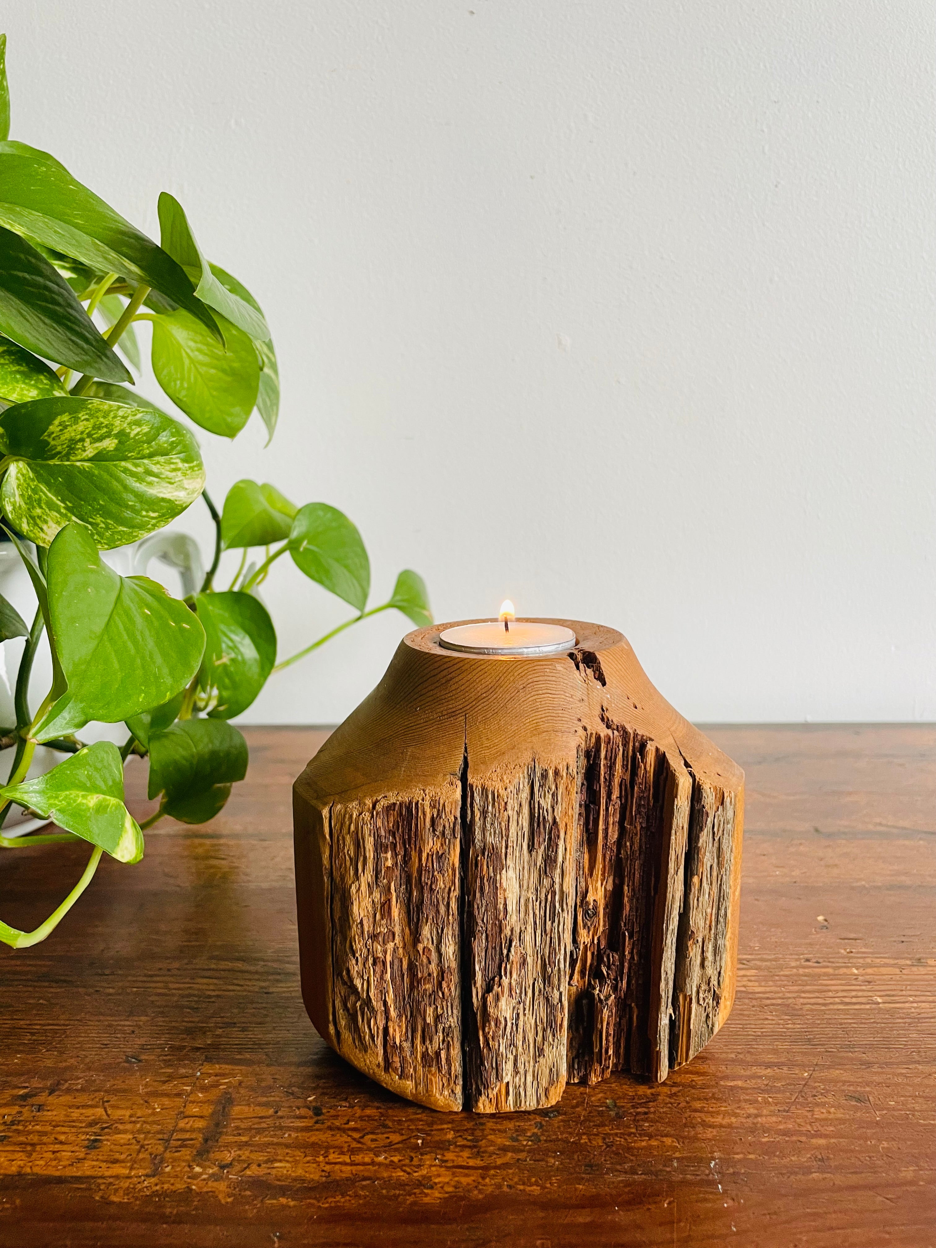 Carved Live Edge Wood Tealight Candle Holder – Greenbrier Vintage