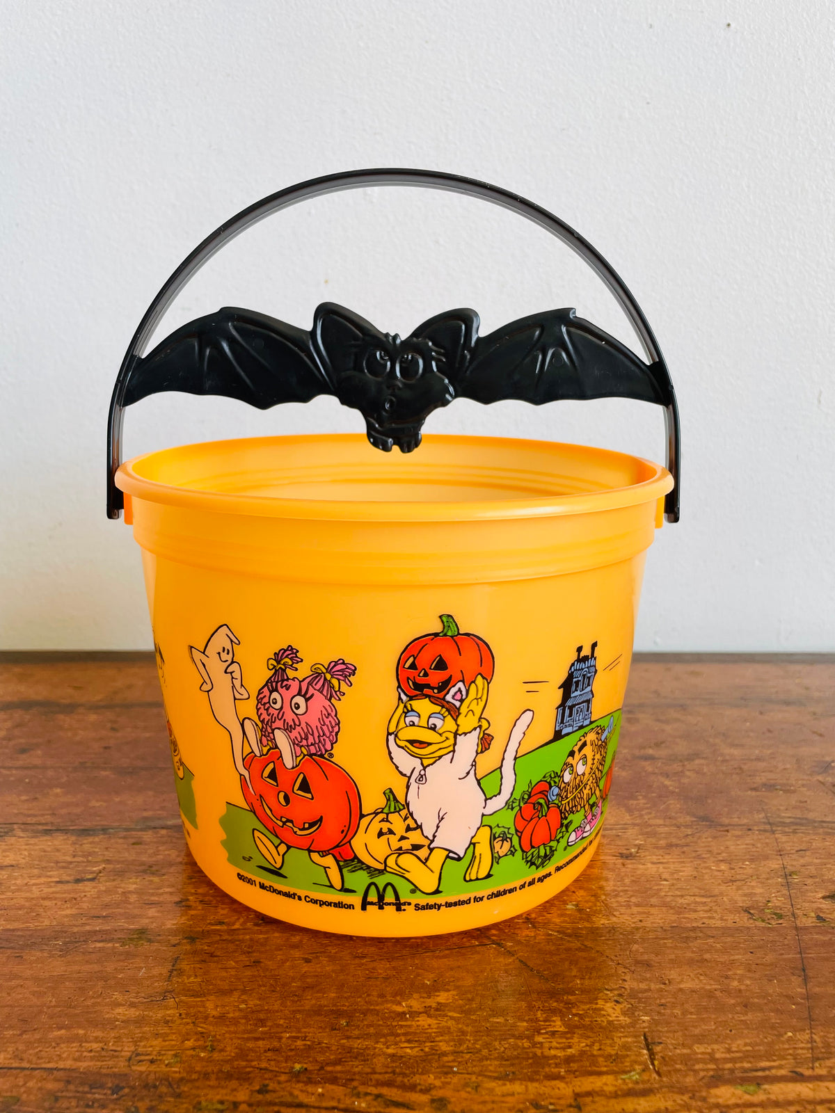 Vintage 2001 McDonald's Orange Plastic Trick or Treat Halloween Bucket with Bat Handle #1