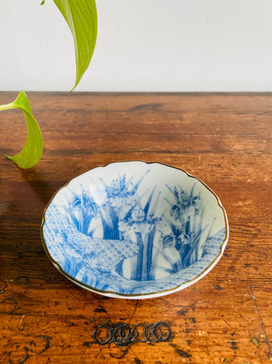 Japanese Trinket Bowl Dish with Blue Flower Design