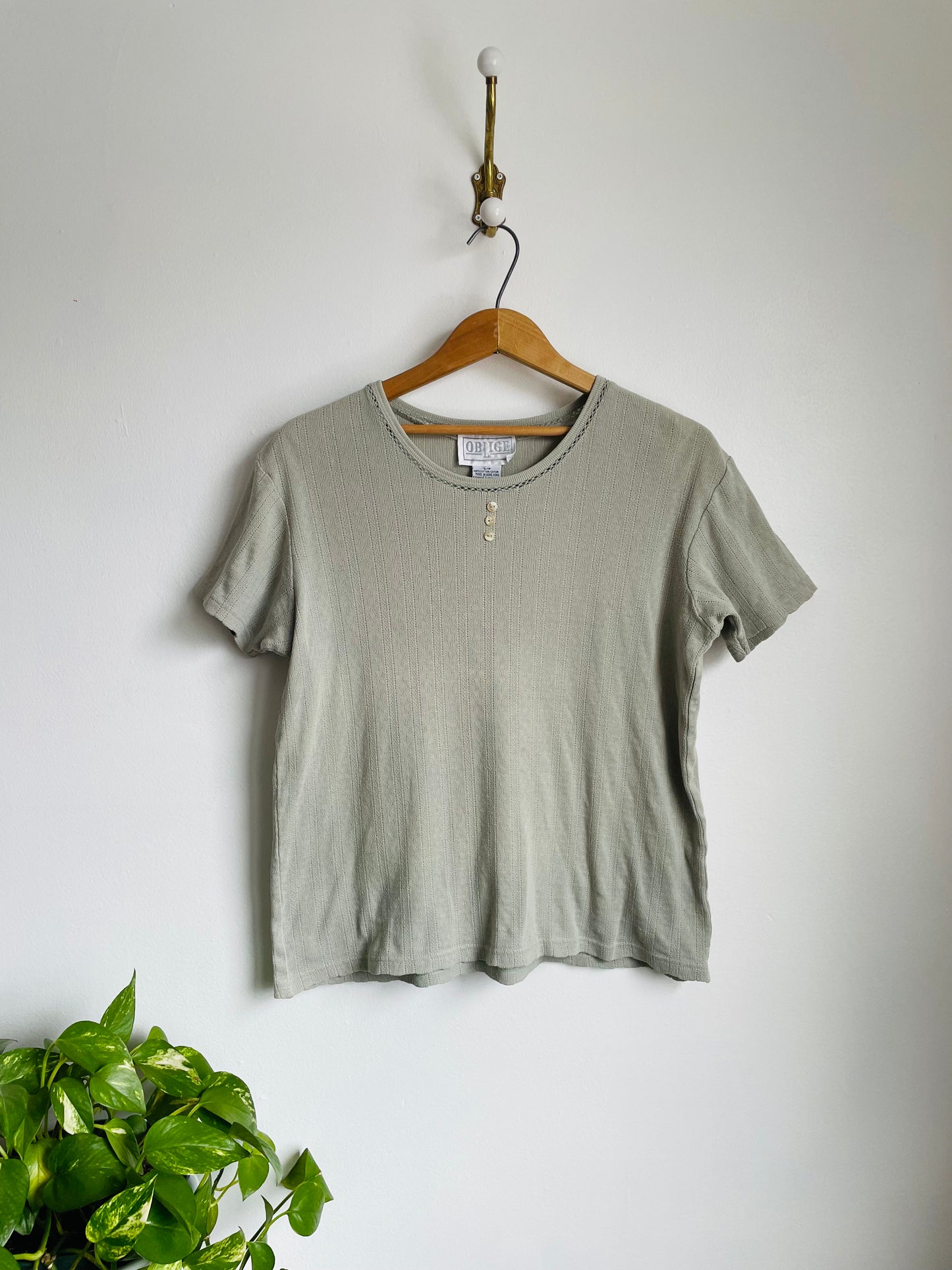 Oblige 100% Cotton Sage Green Cottagecore T-Shirt - Made in Hong Kong - Size Small