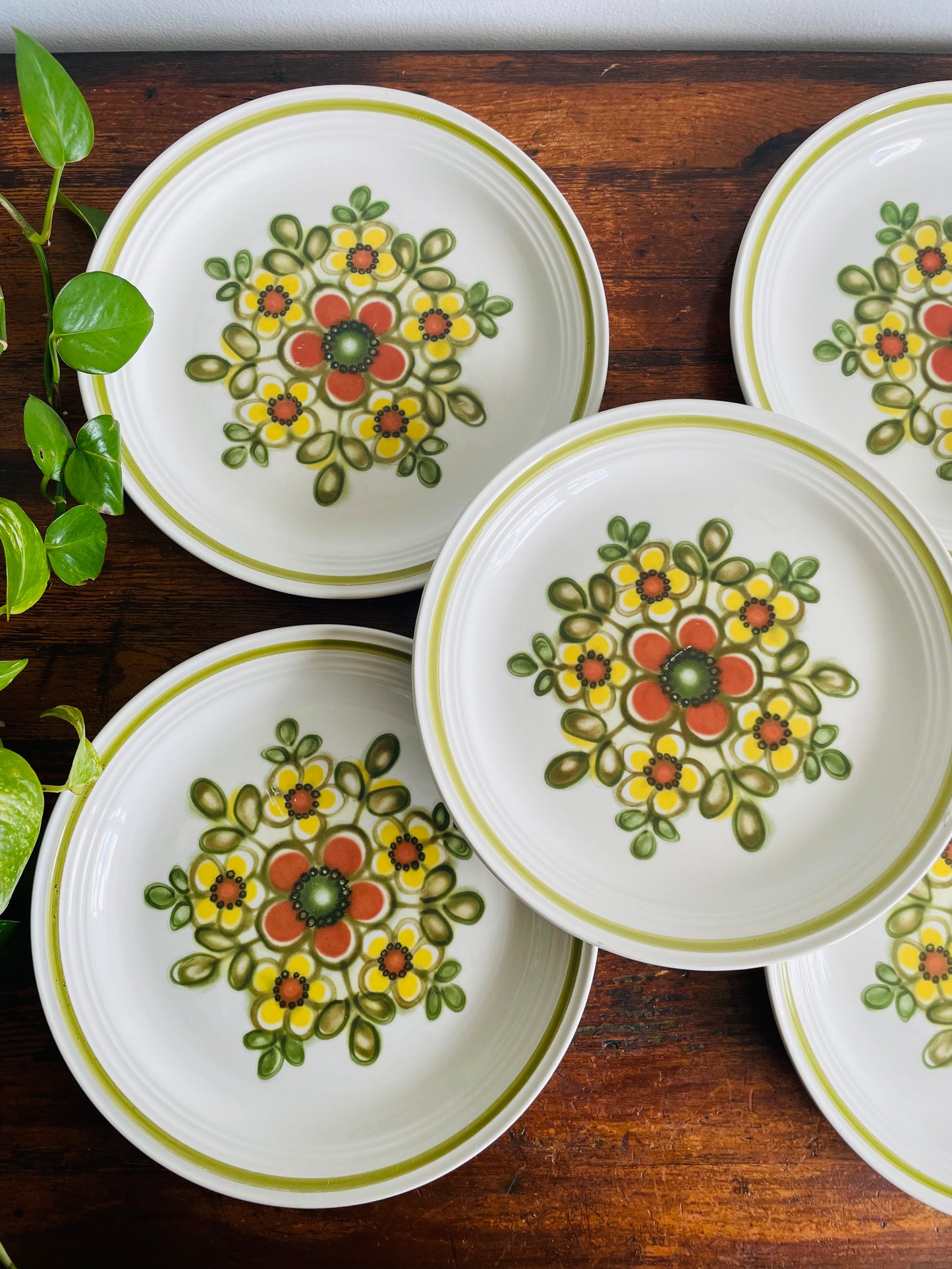 Vintage 10" Dinner Plates with Groovy Orange, Yellow & Green Flower Power Pattern - Set of 8 -  Made in England