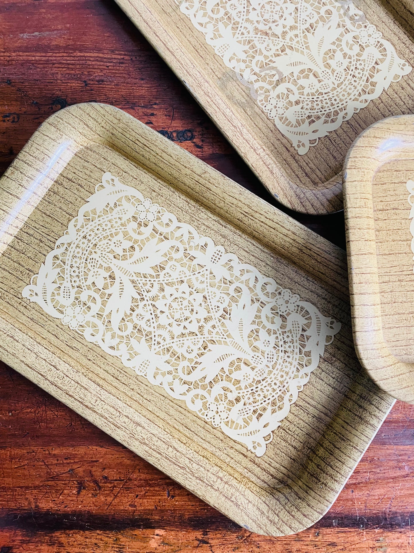 Faux Wood & Doily Design Tin Metal Individual Serving Trays - Set of 4
