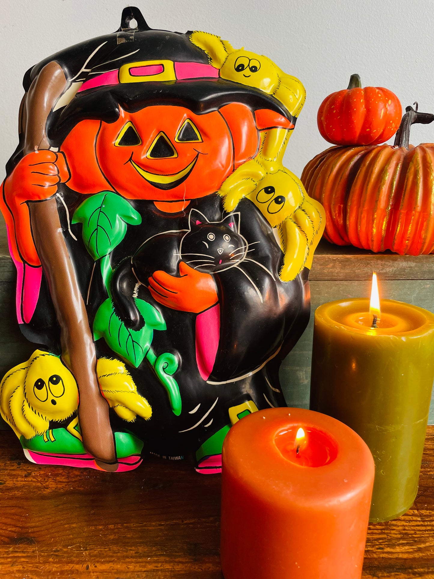 Plastic Halloween Cutout - Pumpkin Dressed as a Witch with Spiders & Black Cat # 1 - Made in Taiwan