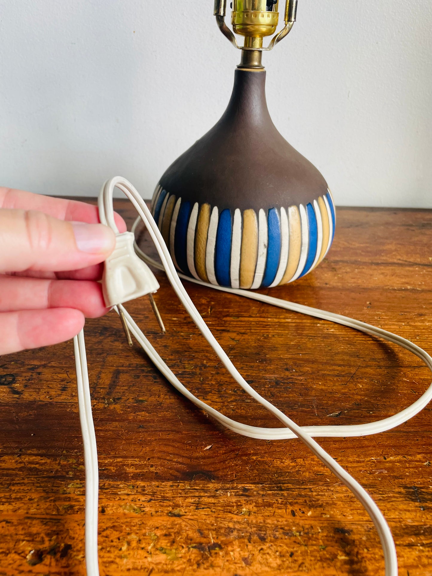 Vintage Mid-Century Modern Style Clay Pottery Lamp with Blue, Tan & Cream Lines Design - Tested / Works!
