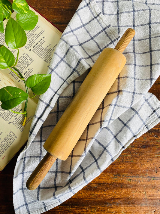 Vintage Solid Wood Rolling Pin - Modern Farmhouse Cottage Kitchen Decor - 16.5" Long