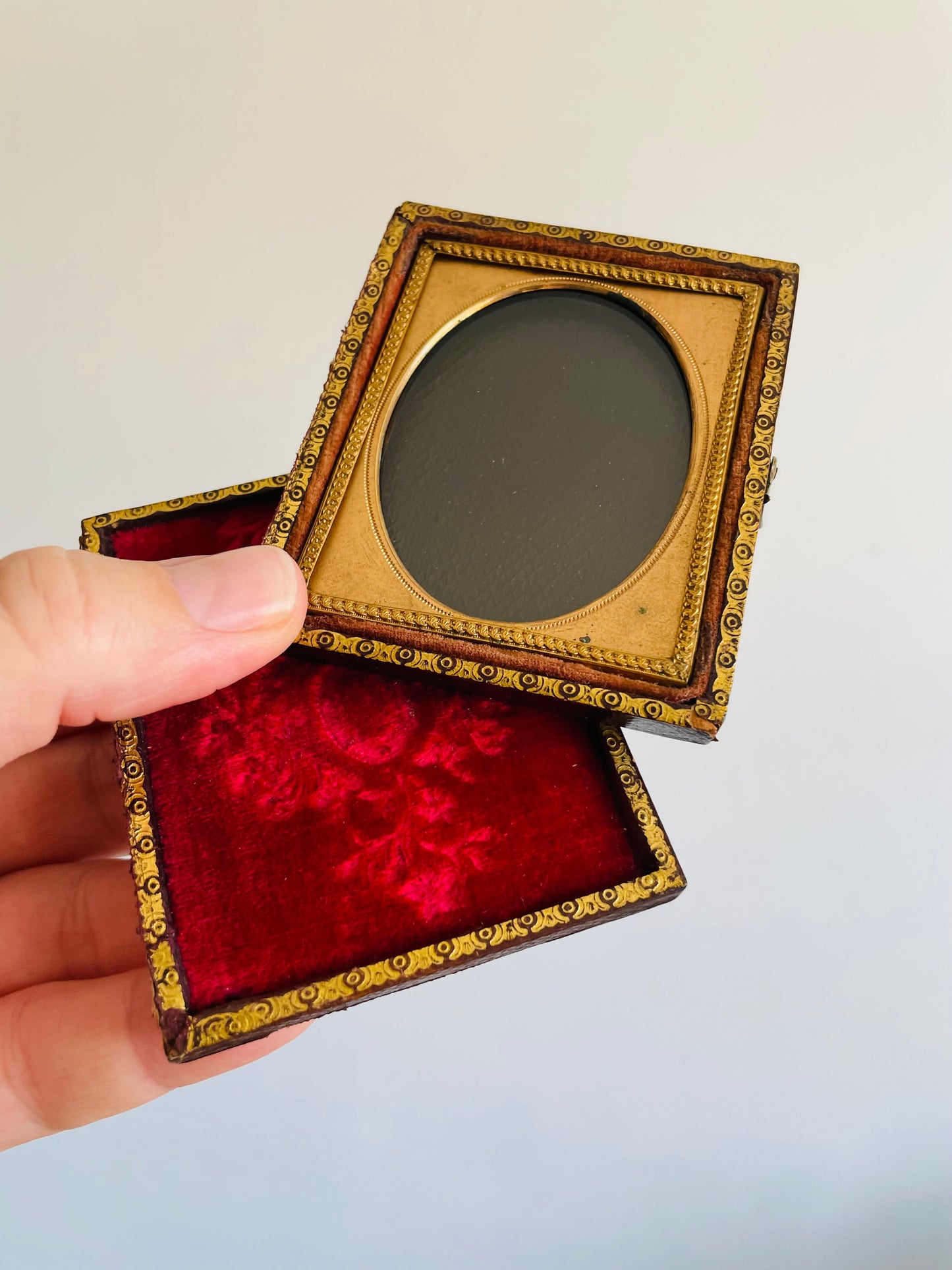 Antique 1800s Ambrotype or Daguerreotype Tooled Leather & Brass Photo Frame Case