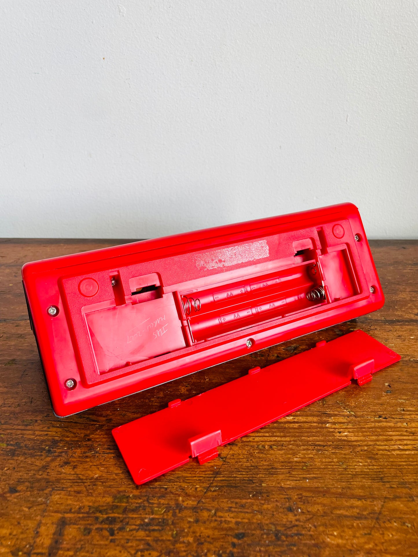 Vintage Red Texco 2-Band Stereo Portable FM/AM Radio Model No. 3000 - Takes 4 AA Batteries (Not Included) - Tested / Works!