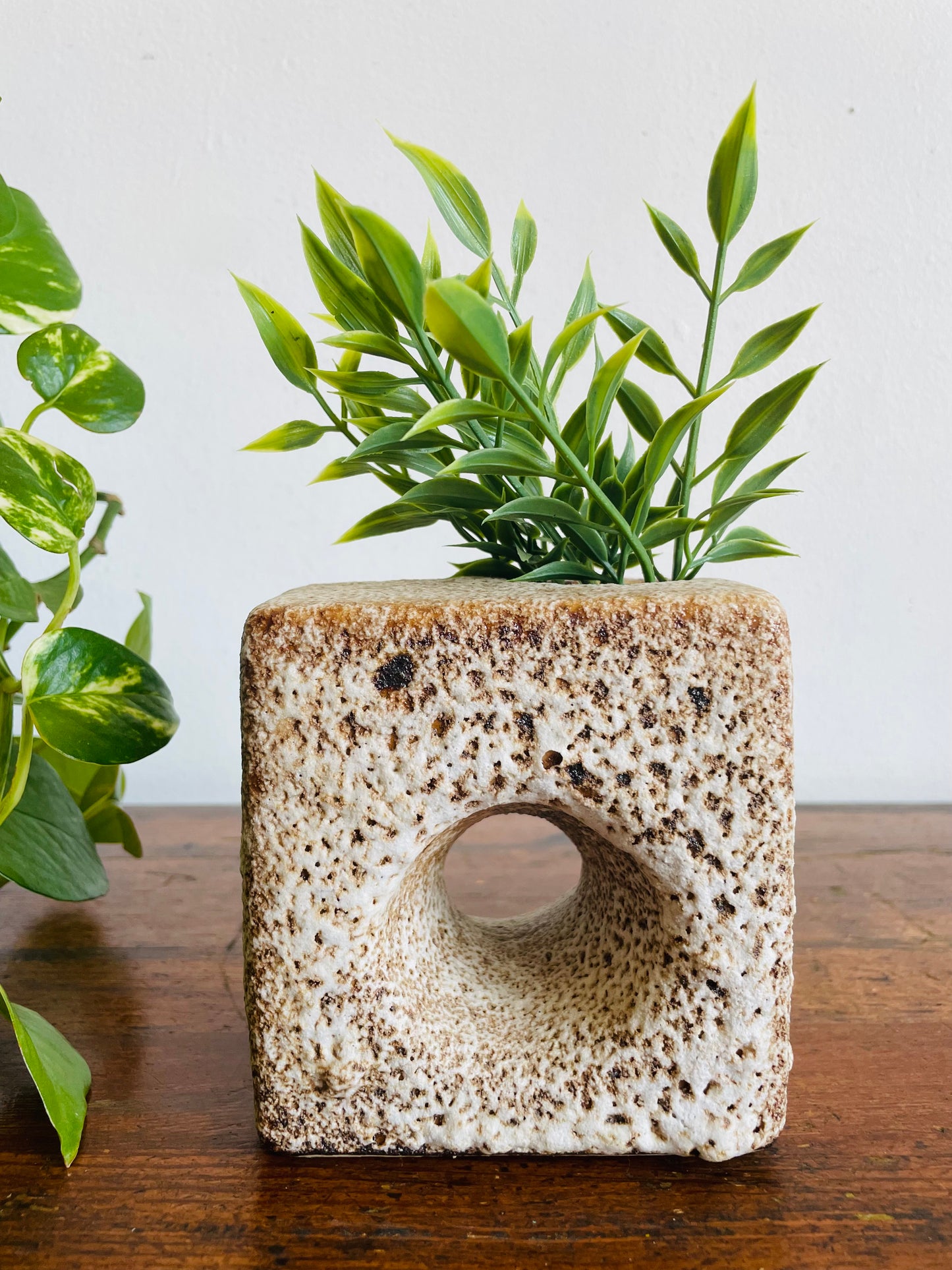 Vintage 1970s MCM Vest Keramiek Van Woerden Fat Lava Block Chimney Vase - Dutch Mid-Century Design - Made in The Netherlands