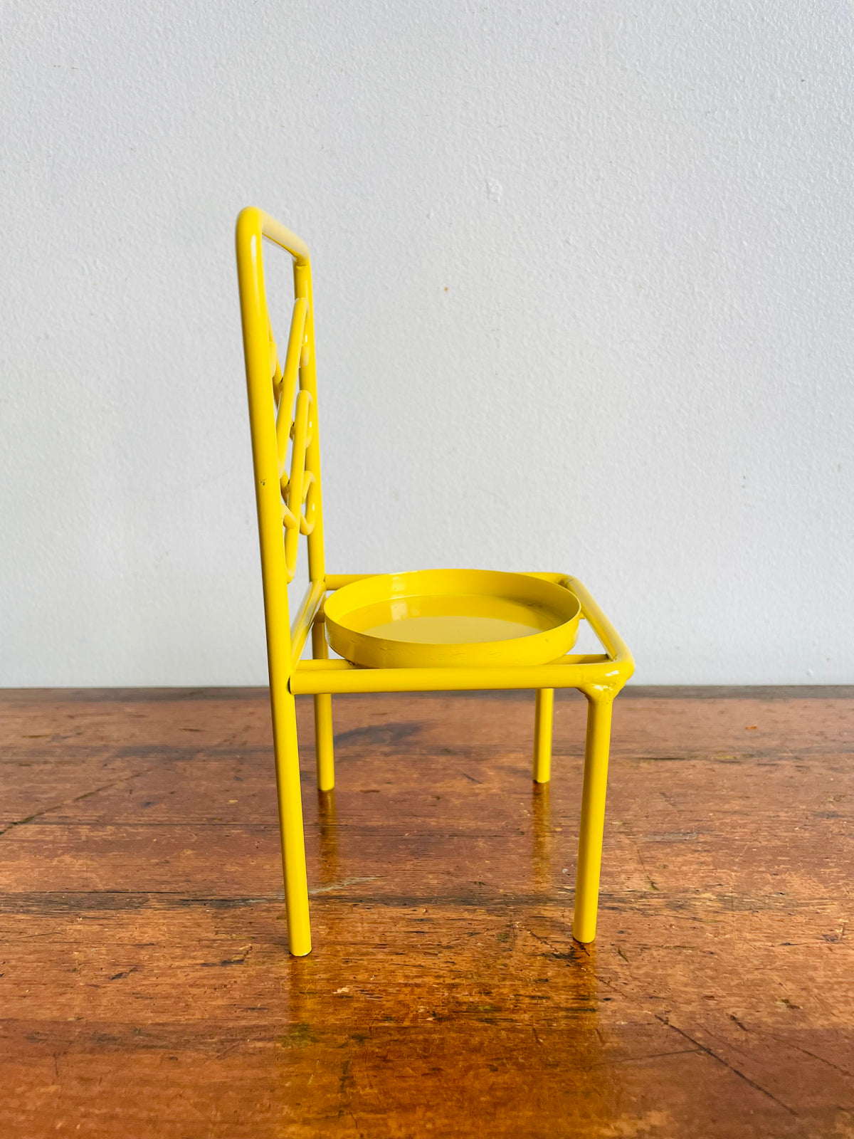 Vintage Bright & Cheerful Yellow Metal Candle Holder Chair or 3" Plant Pot Holder - Made in Taiwan