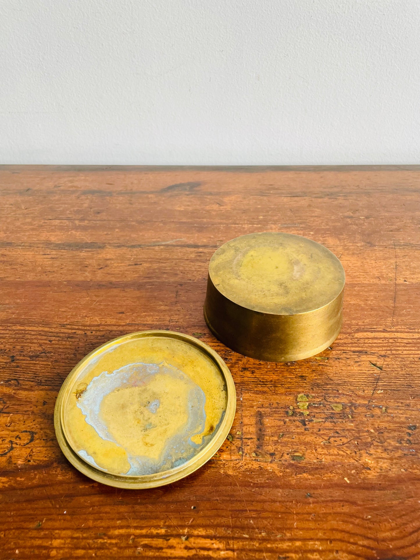 Enamelled Brass Round Trinket Box with Lid & Ornate Elephant Trunk Up Design