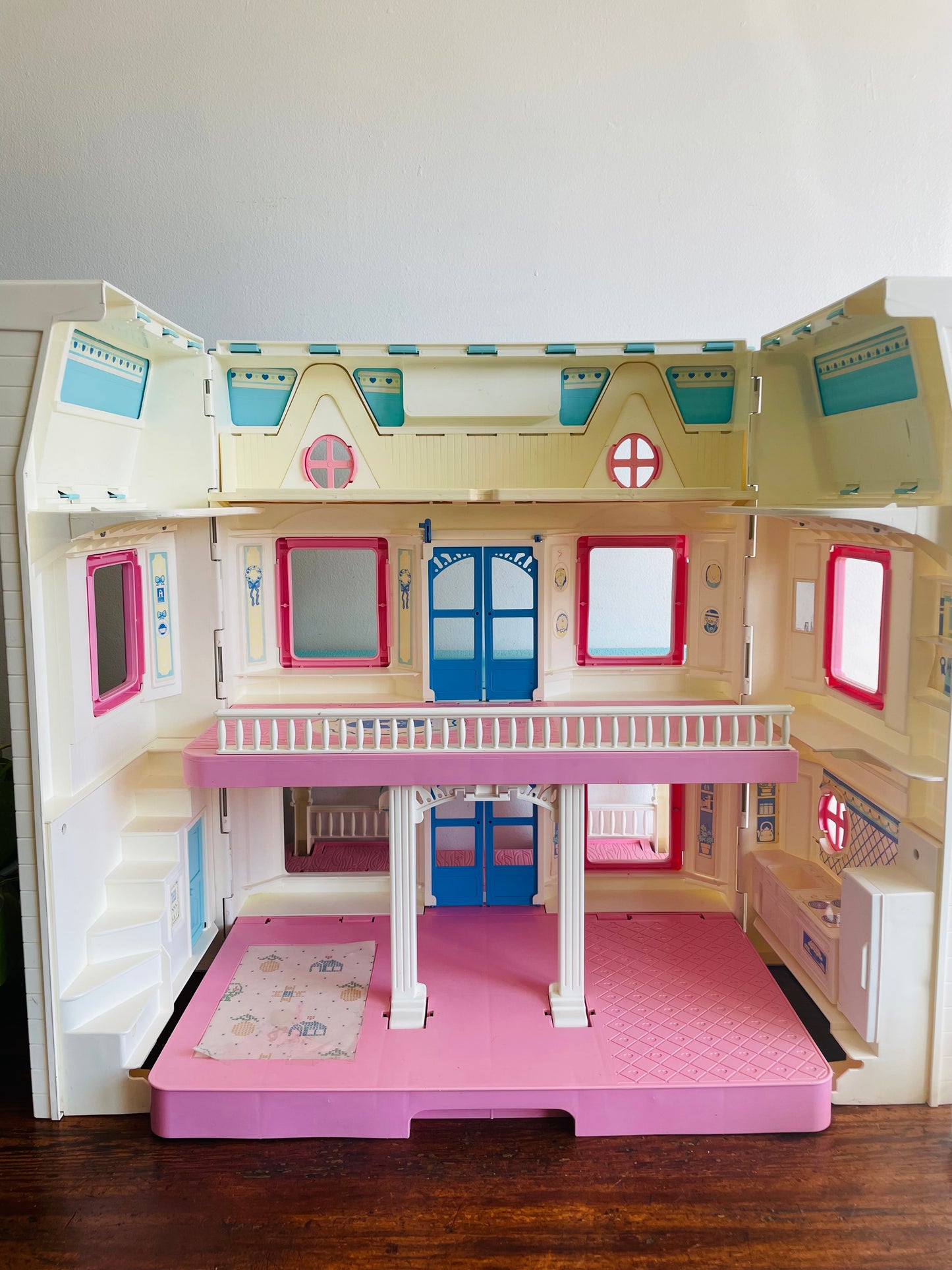 1993 Fisher Price Loving Family Folding Dream Dollhouse 6364 - Includes 15 Accessories - 6 Dolls & 9 Furniture Pieces