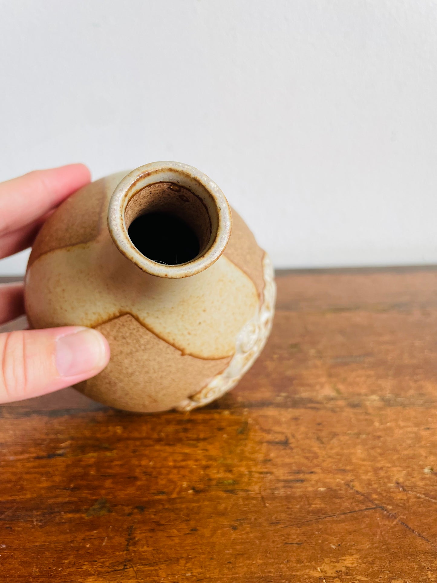 Vintage Takahashi Pottery Vase with Beautiful Natural Spiral Shell Pattern - Crafted in Japan & Distributed by Amram's Toronto, Canada