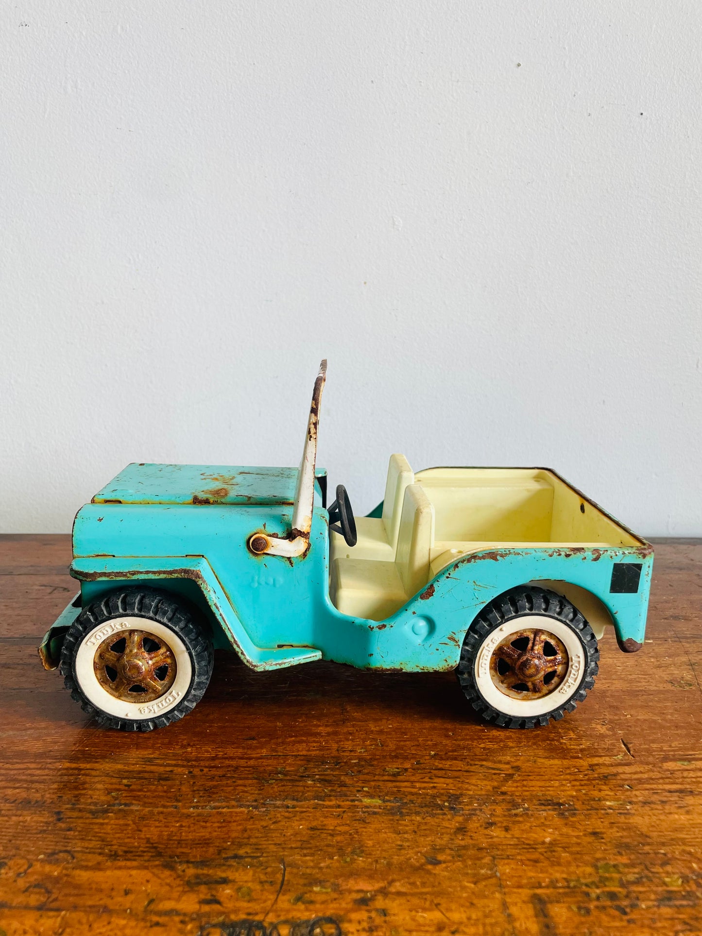 Vintage 1962 Tonka Jeep Dispatcher #200 Turquoise Metal Car - Made in Canada