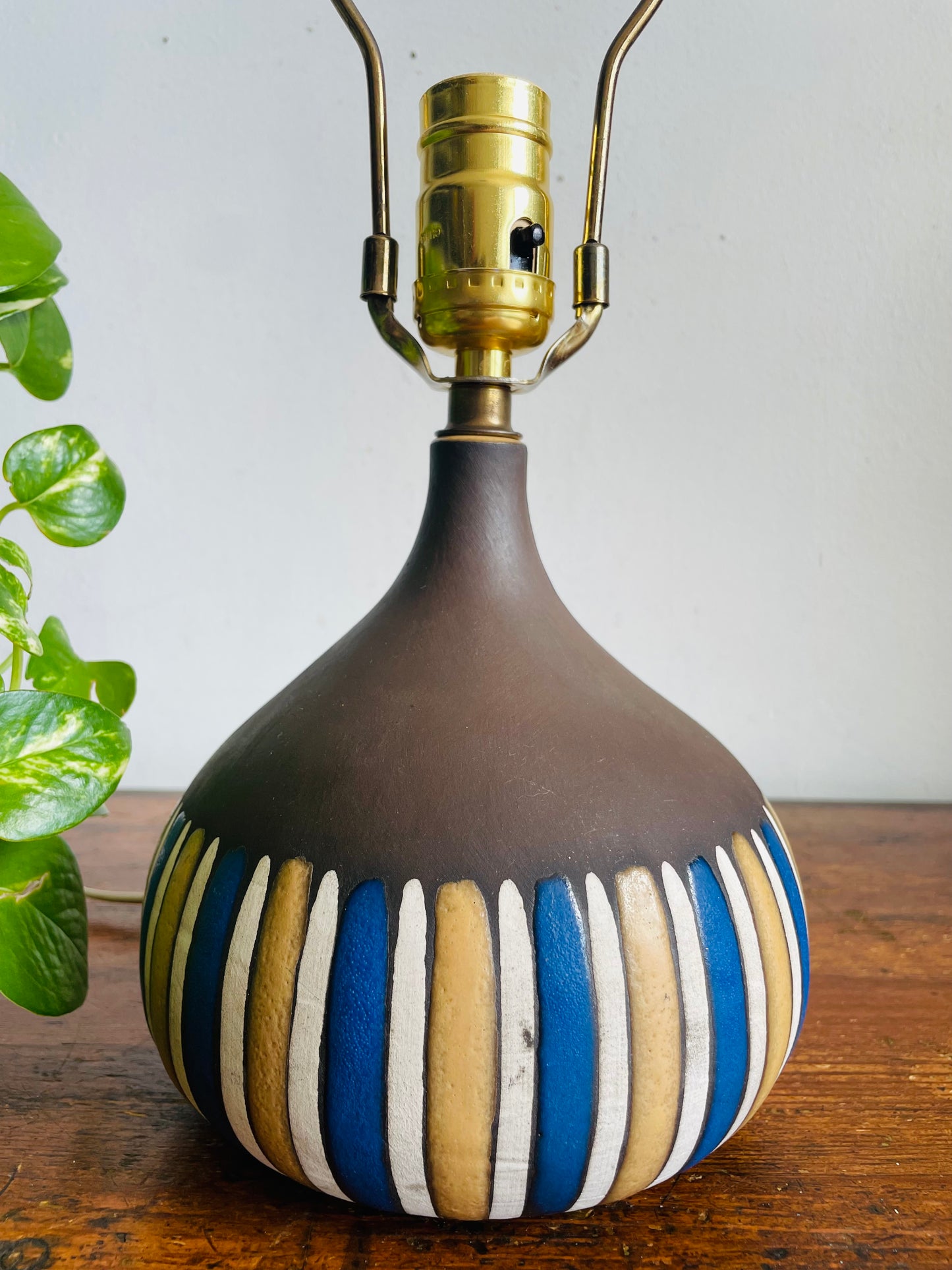 Vintage Mid-Century Modern Style Clay Pottery Lamp with Blue, Tan & Cream Lines Design - Tested / Works!
