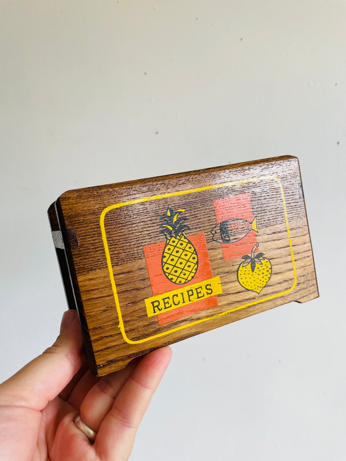 Vintage MCM Wood Recipe Card Holder with Bright Orange & Yellow Pineapple, Fish & Strawberry Graphics