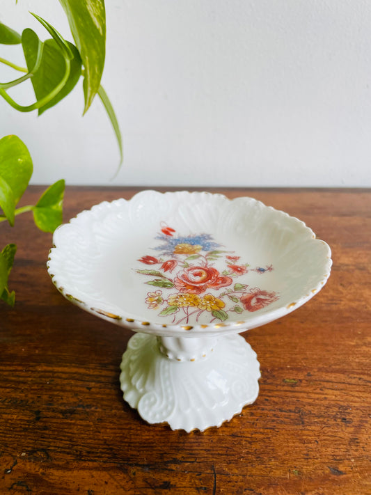 Limoges France VF Pedestal Dish with Ornate Floral Design - Soap Dish, Jewellery Holder, Etc.!