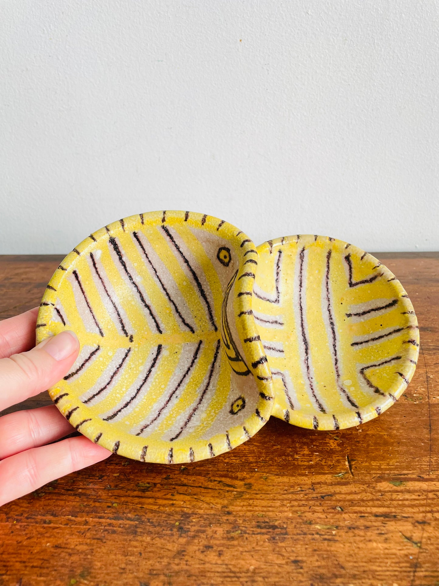 Vintage Mid-Century 1950s Guido Gambone (1909-1969) Ceramic Pottery Divided Bowl Double Dish - La Terrena, Florence - Made in Italy - Donkey Mark - Signed - Modern Abstract Style