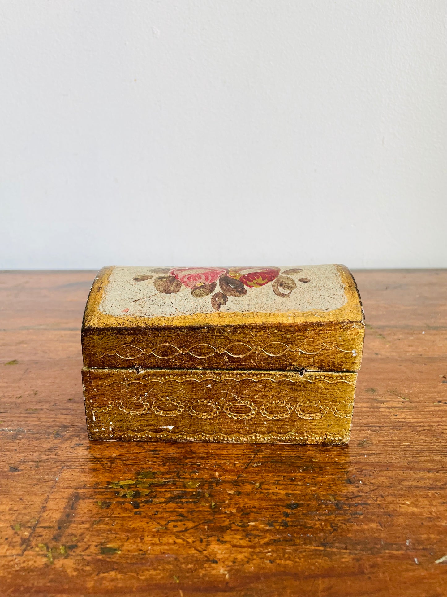 Vintage Florentine Wooden Trinket Box with Rounded Hinged Lid - Gold & Floral Hand Painted Design - Interior Lined