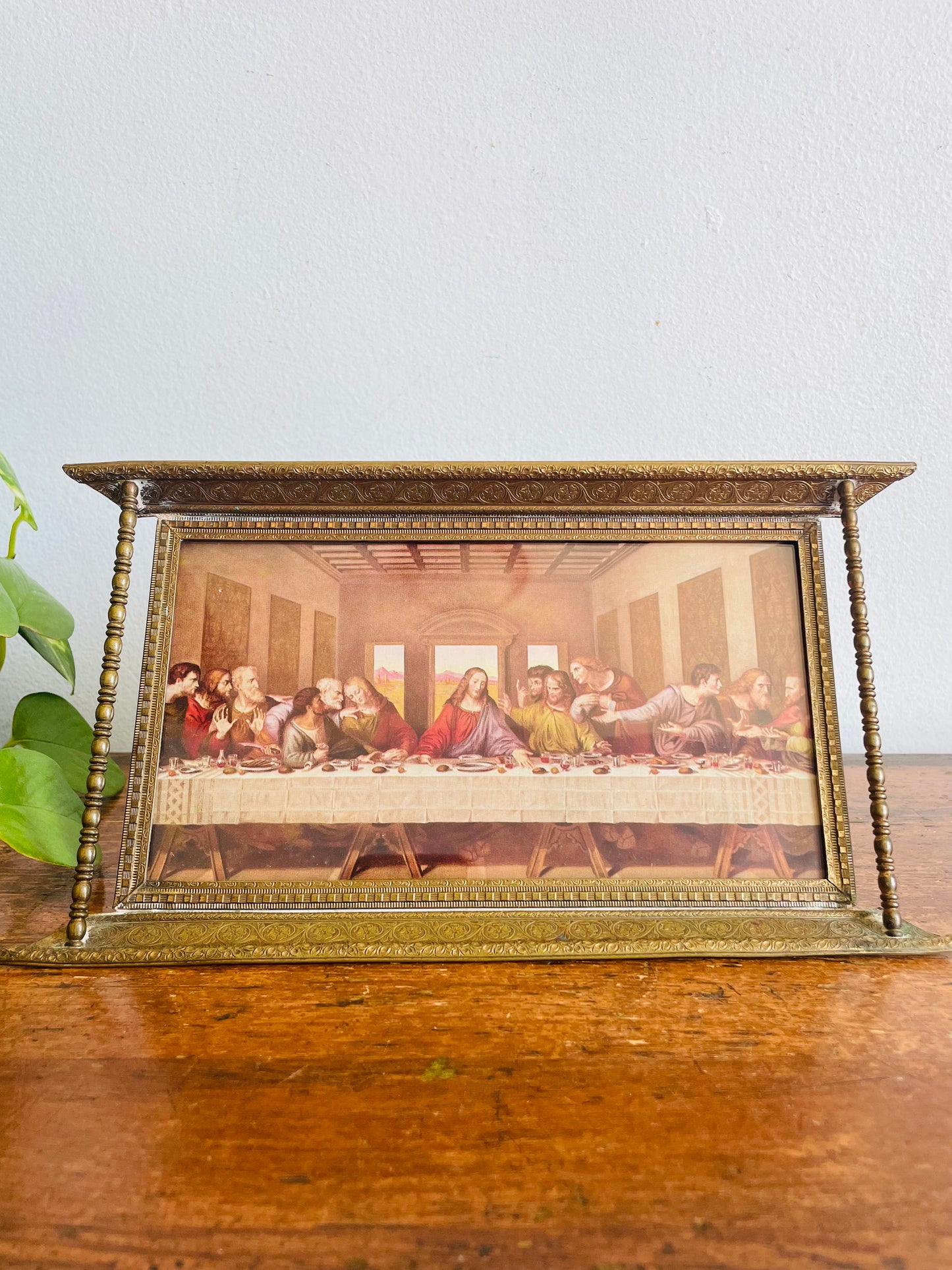 Vintage Unique Solid Brass Picture Frame with The Last Supper Religious Print Inside - Print Can Be Removed & Replaced - Easel Backing & Hooks for Hanging