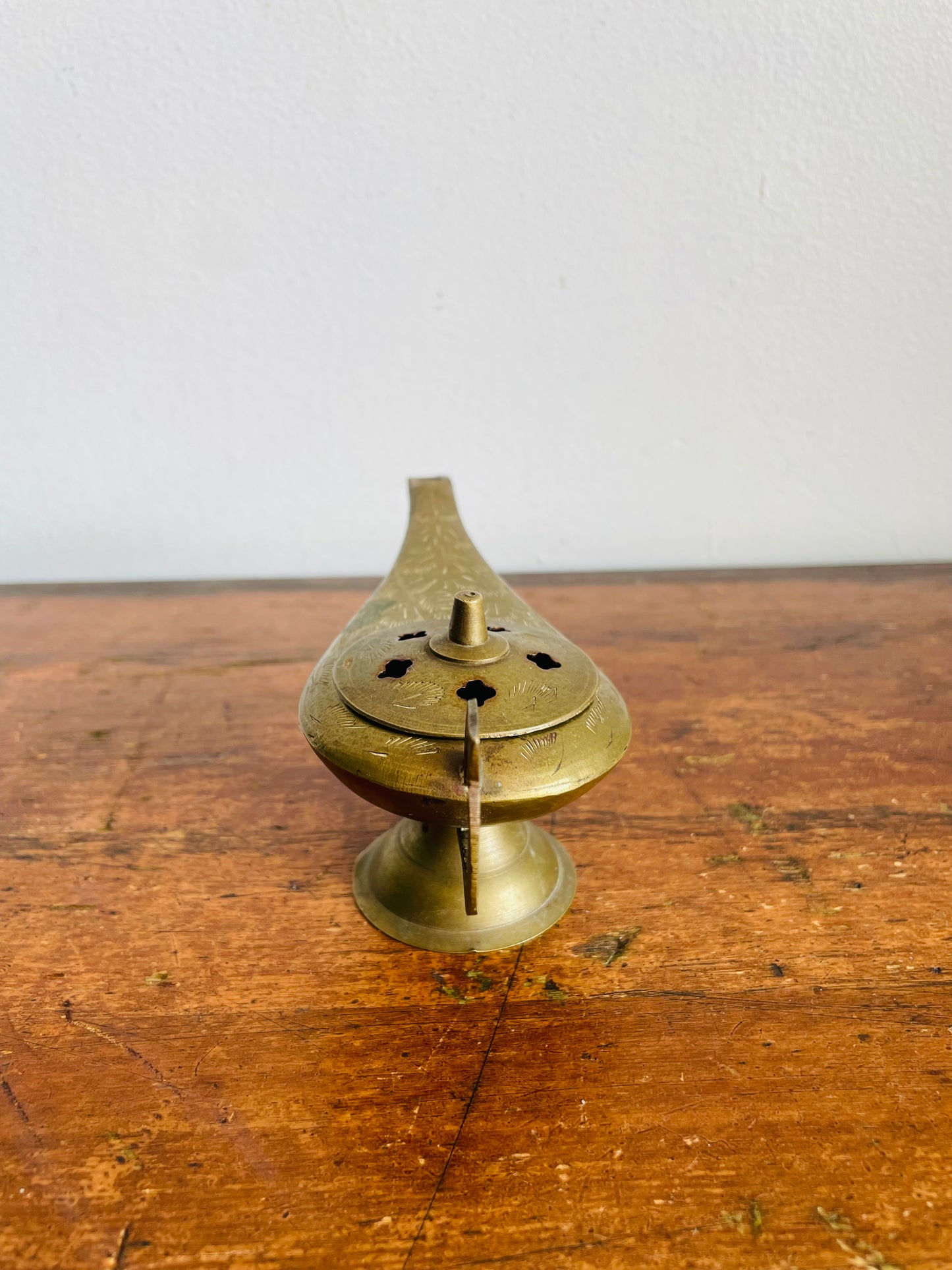 Vintage Solid Brass Aladdin Genie Lamp Cone Incense Burner
