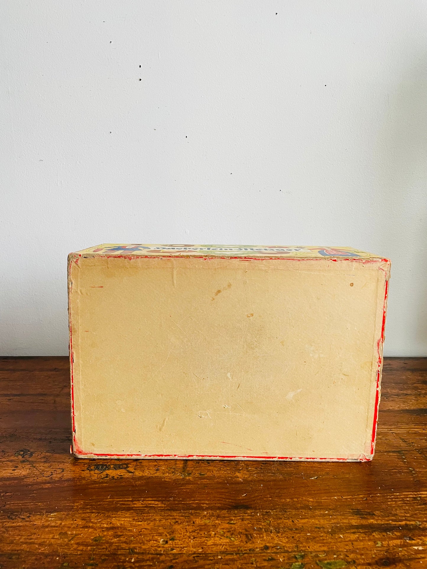 Vintage German Gingerbread Wood Cookie Box with Lid & Bright Illustrations - Haeberlein-Metzger - Nürnberger Lebkuchen