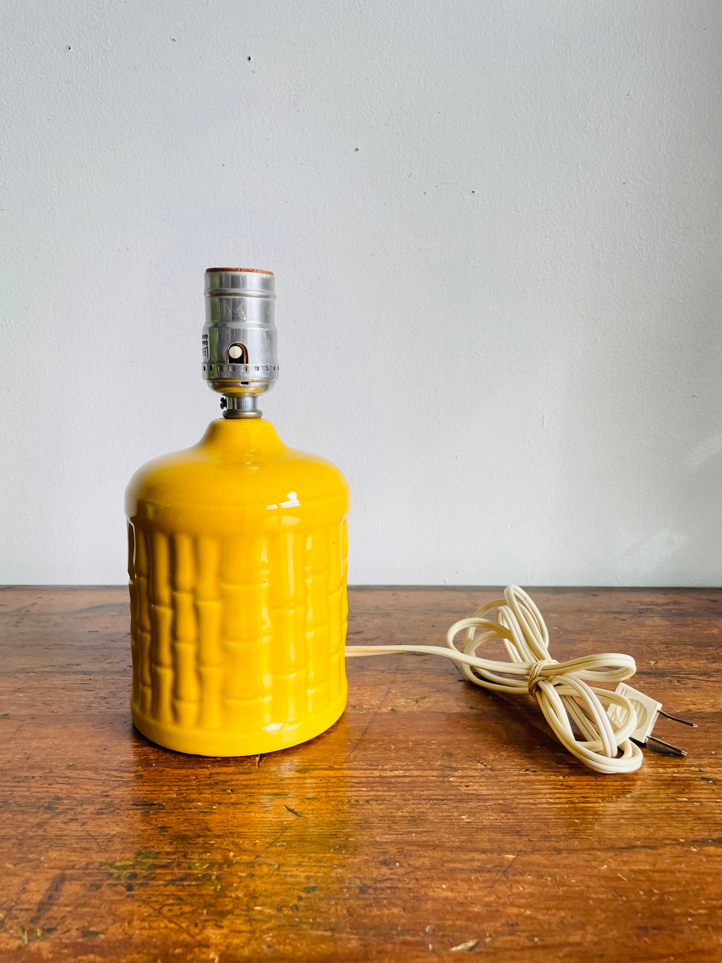 Vintage MCM Leviton Canada Bright & Cheerful Yellow Ceramic Table Lamp with Bamboo Textured Pattern