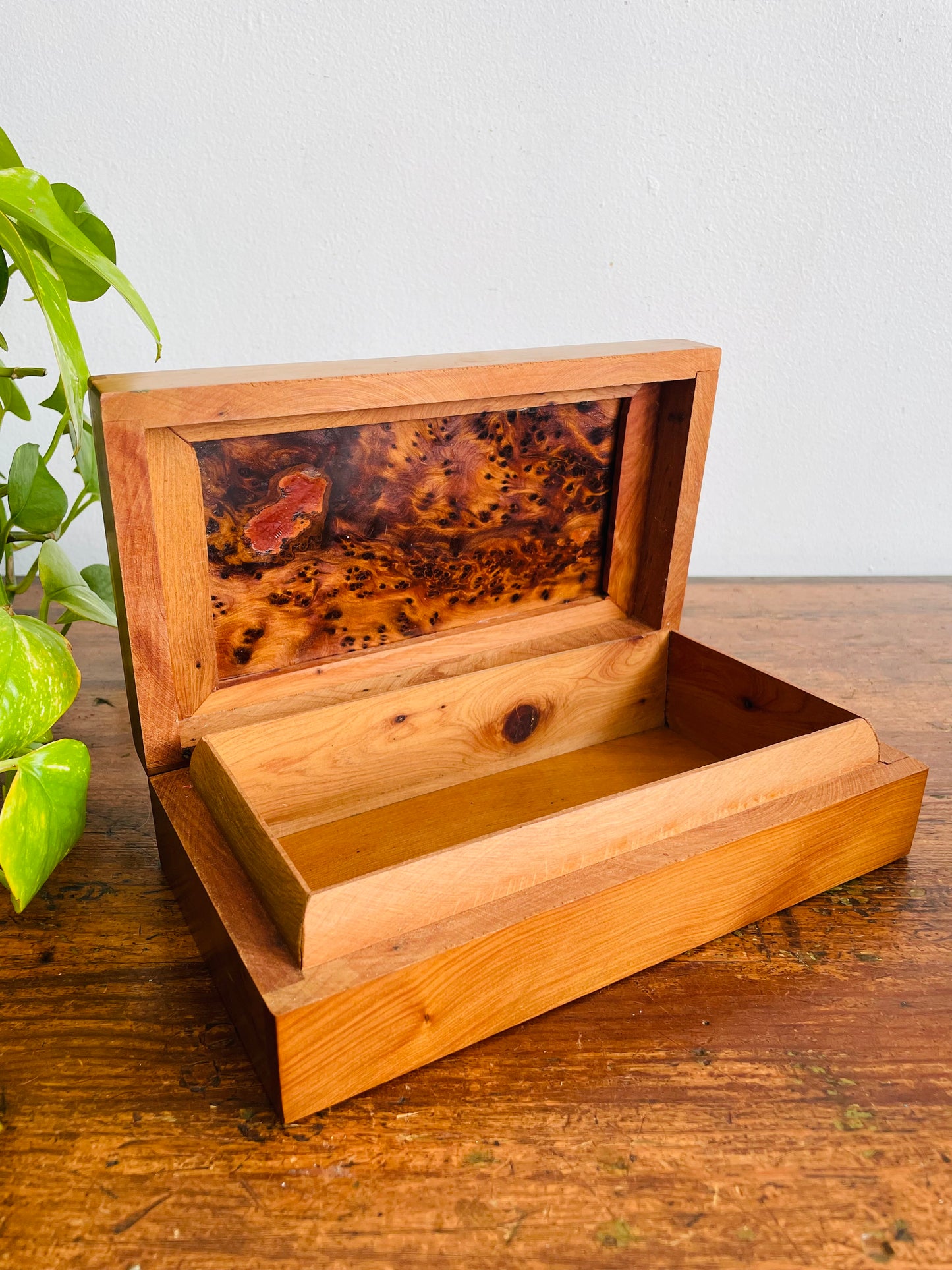 Vintage Burl Wood Inlay Jewellery Trinket Box with Hinged Lid