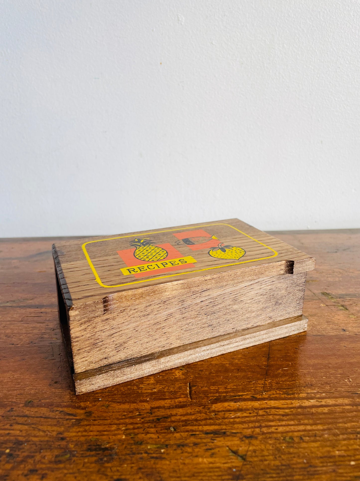Vintage MCM Wood Recipe Card Holder with Bright Orange & Yellow Pineapple, Fish & Strawberry Graphics
