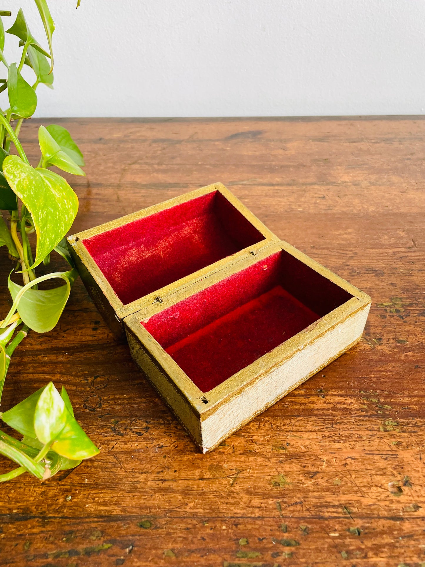 Vintage Florentine Wooden Trinket Box with Rounded Hinged Lid - Gold & Floral Hand Painted Design - Interior Lined