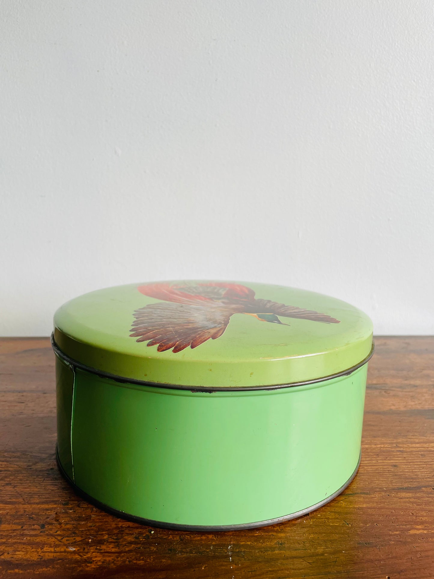 Bird of Paradise Round Biscuit Tin with Lid