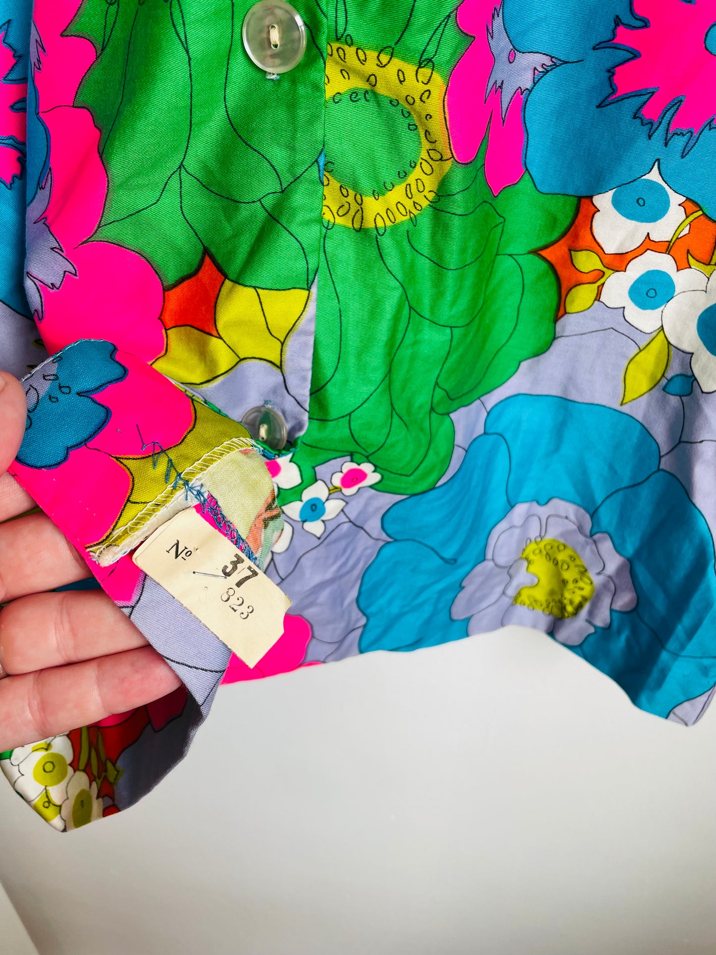 Super Groovy Flower Power Pedigree Montreal Button-Up Shirt - Perhaps Originally a Pyjama Shirt