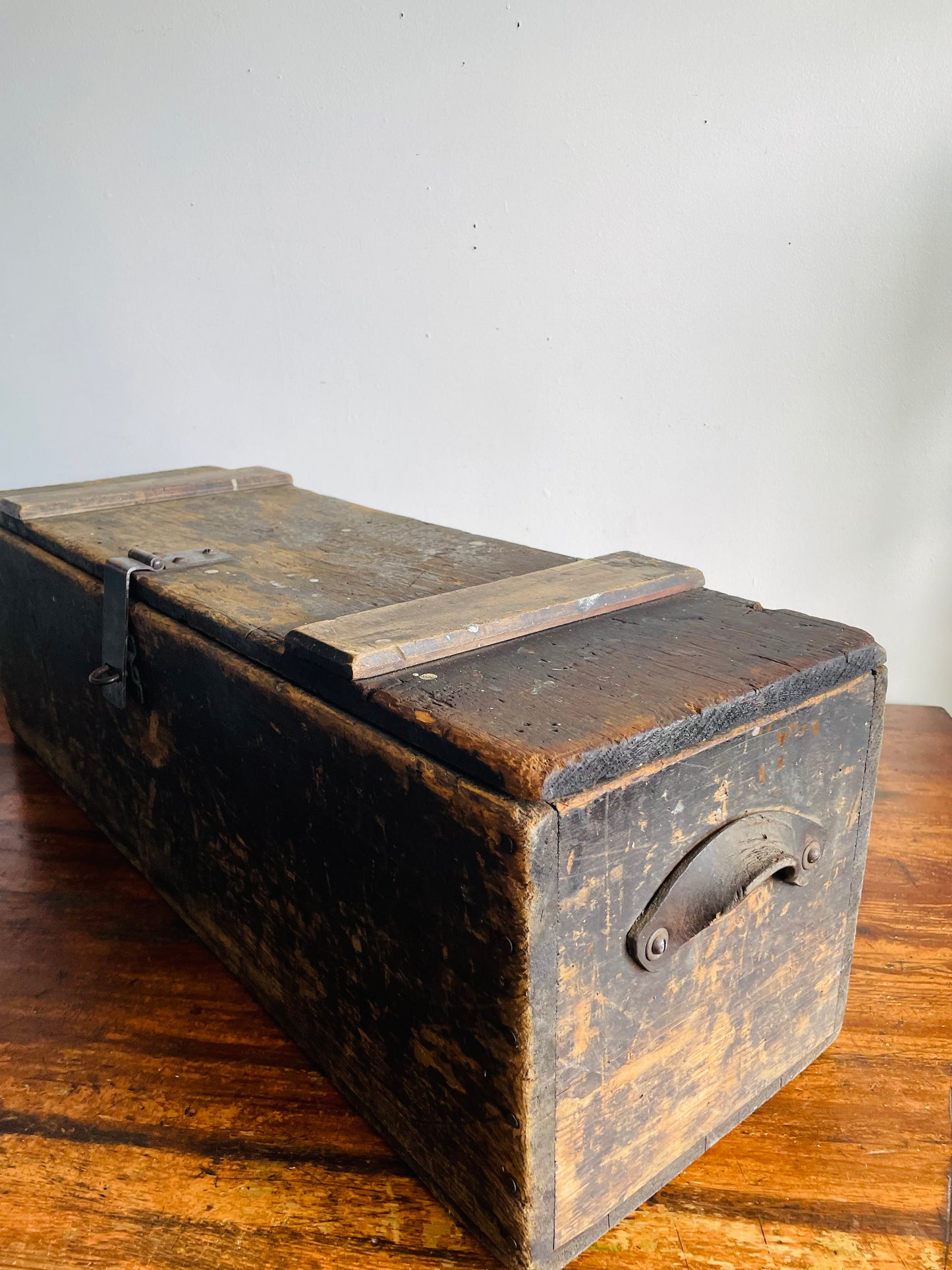 Vintage Solid & Rustic Wood Box Trunk with Beautiful Aged Patina, Metal Latch to Close, Hinged Lid & Leather Handles - Great Indoor or Outdoor Porch Decor!