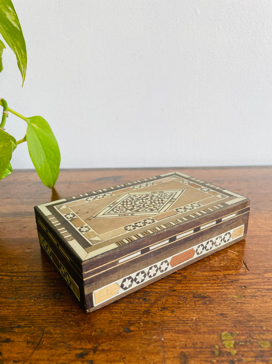 Wood Marquetry Trinket Box with Elaborate Design & Hinged Lid - Interior Lined with Felt