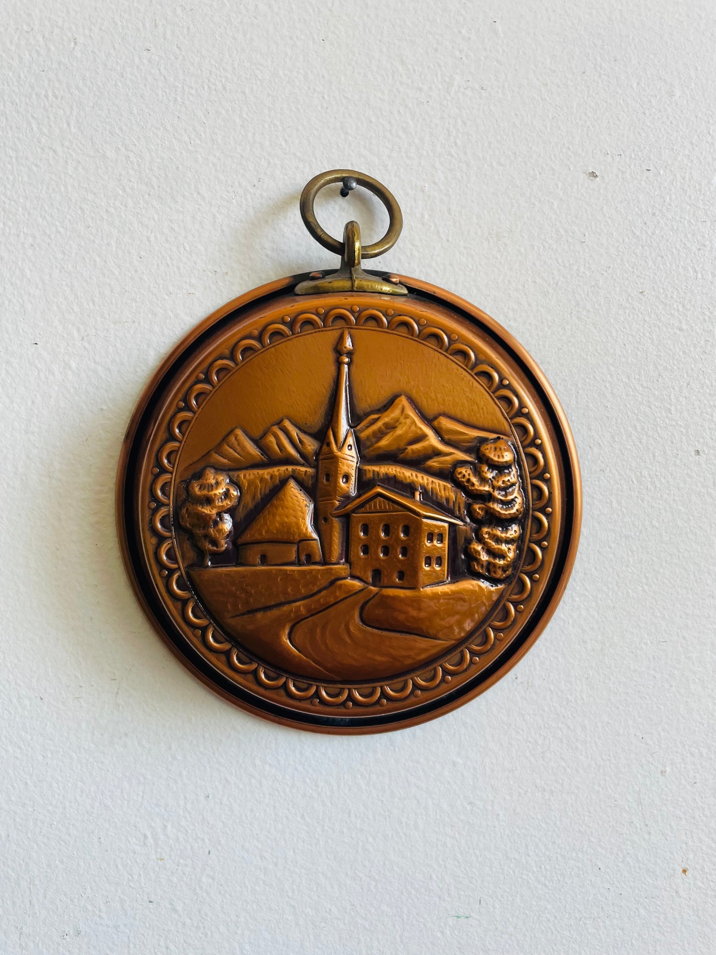 Vintage Round Copper Pan Jelly Mold Wall Hanging with Brass Hook for Hanging - European Village & Mountain Scene
