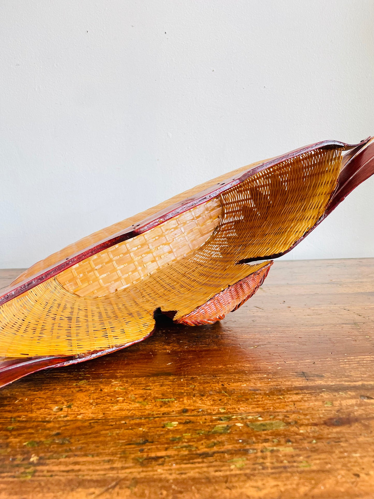 Vintage 1970s Wicker Wood Owl Wall Pocket Basket - Can Stand or Hang on Wall - 20.5" Wingspan - No Shipping