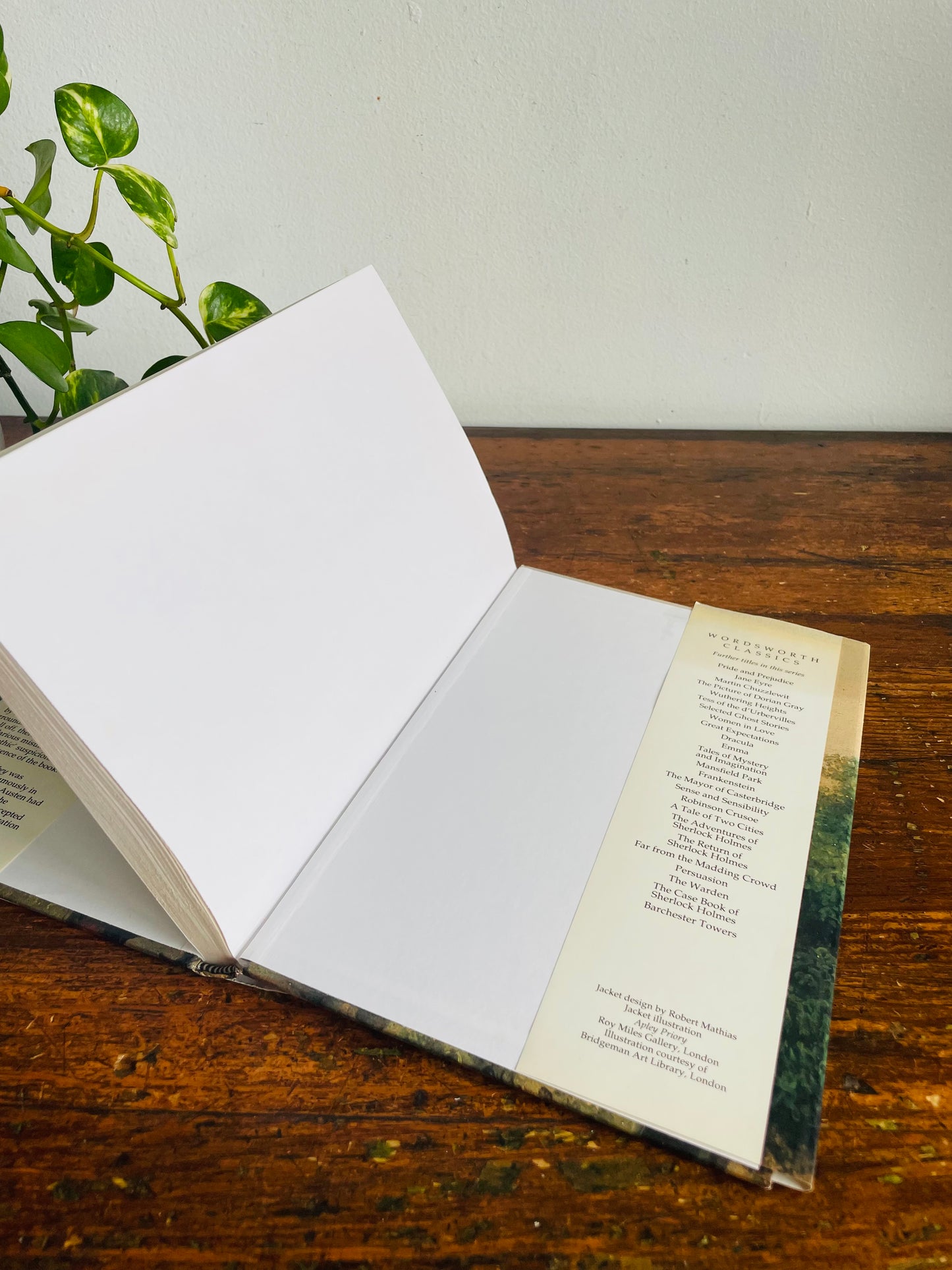 Vintage Northanger Abbey Hardcover Book by Jane Austen with Illustrations by Hugh Thomson (1995)