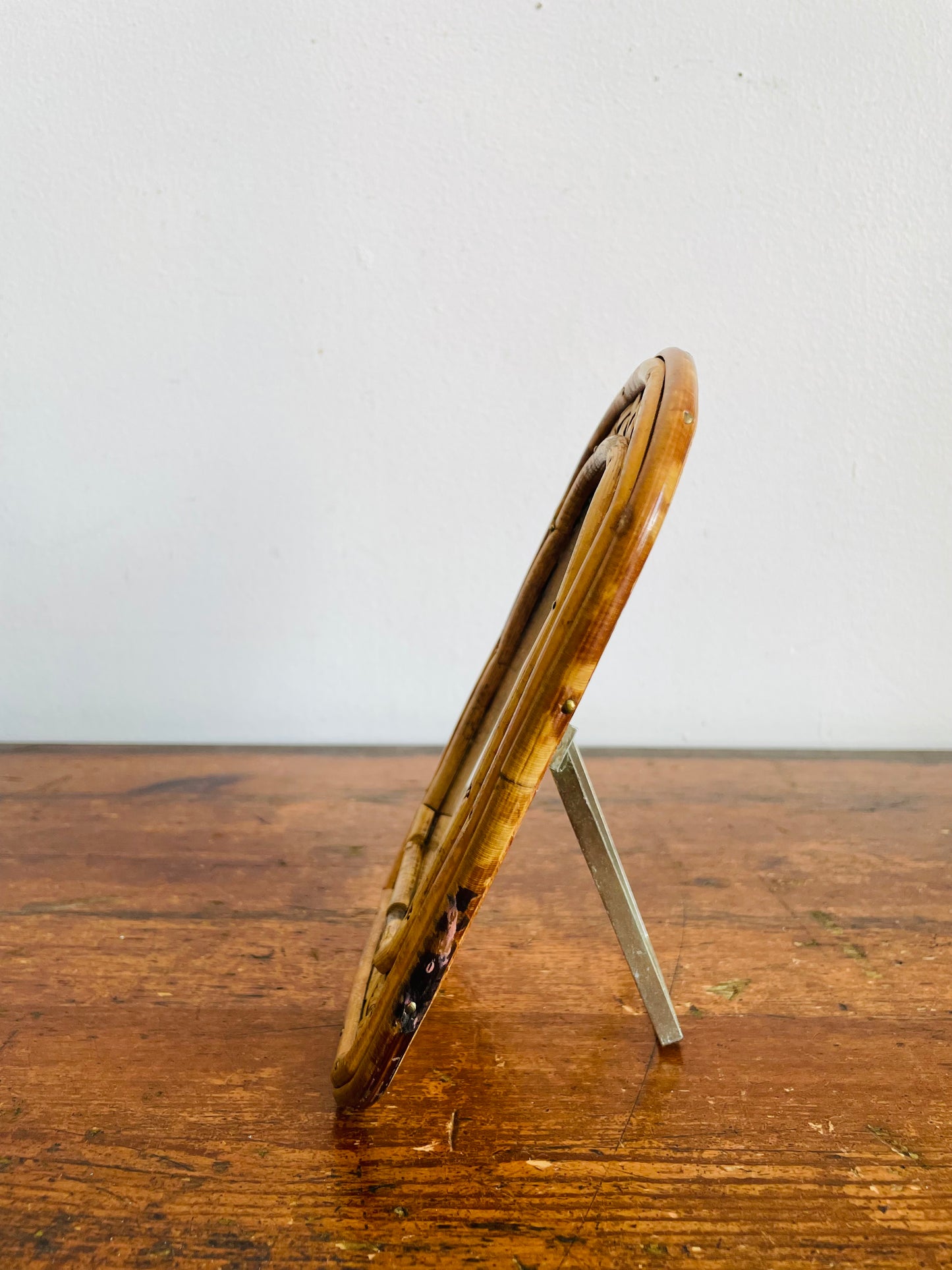 Vintage Bamboo & Rattan Wood Arched Picture Frame with Easel Backing - 2.75" by 4.75" Photo Size