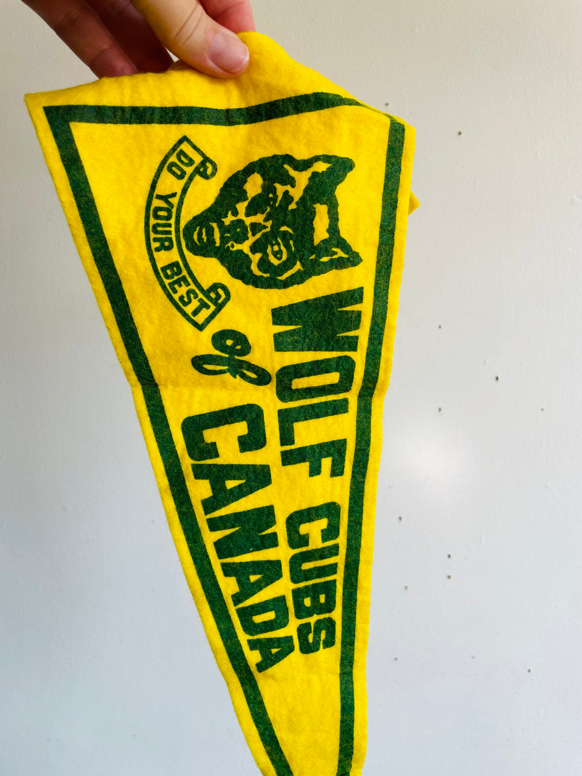 Vintage Scouts Wolf Cubs of Canada Yellow Felt Pennant Flag - Do Your Best