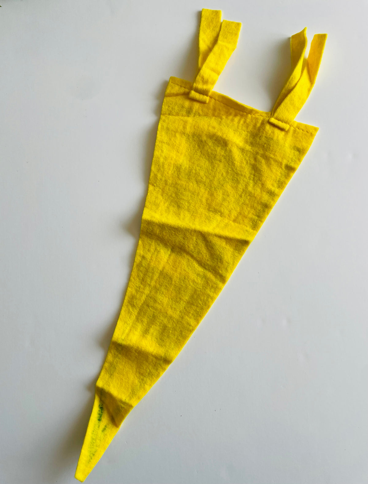 Vintage Scouts Wolf Cubs of Canada Yellow Felt Pennant Flag - Do Your Best