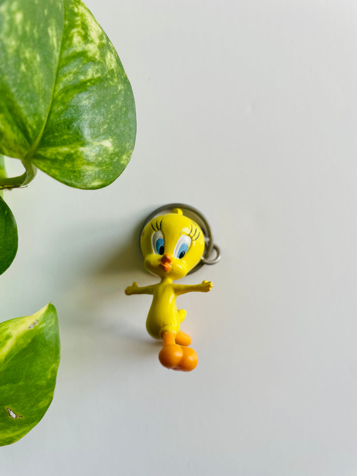 Vintage 1996 Tweety Bird Looney Tunes Character Cartoon Keychain
