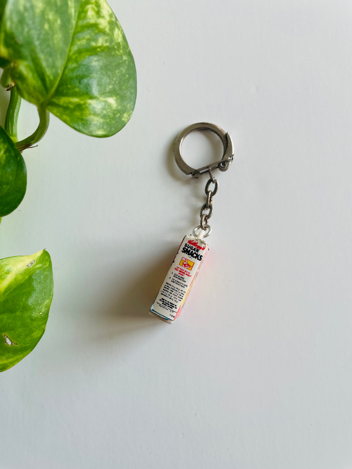 Vintage Kellogg's Sugar Smacks Miniature Cereal Box Keychain - Made in Hong Kong