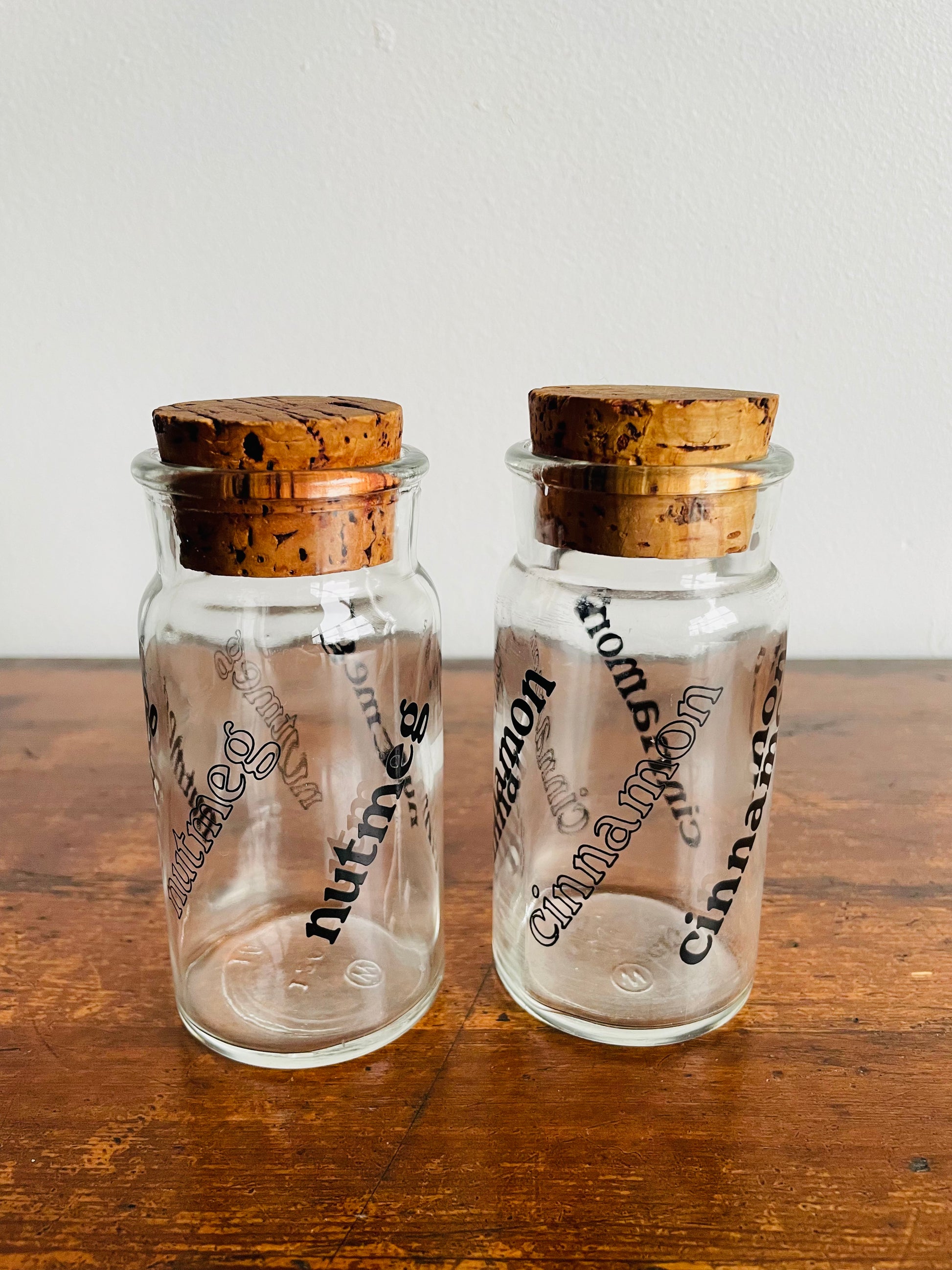 Vintage Wheaton Glass Spice Jars With Cork Tops Vintage -  in