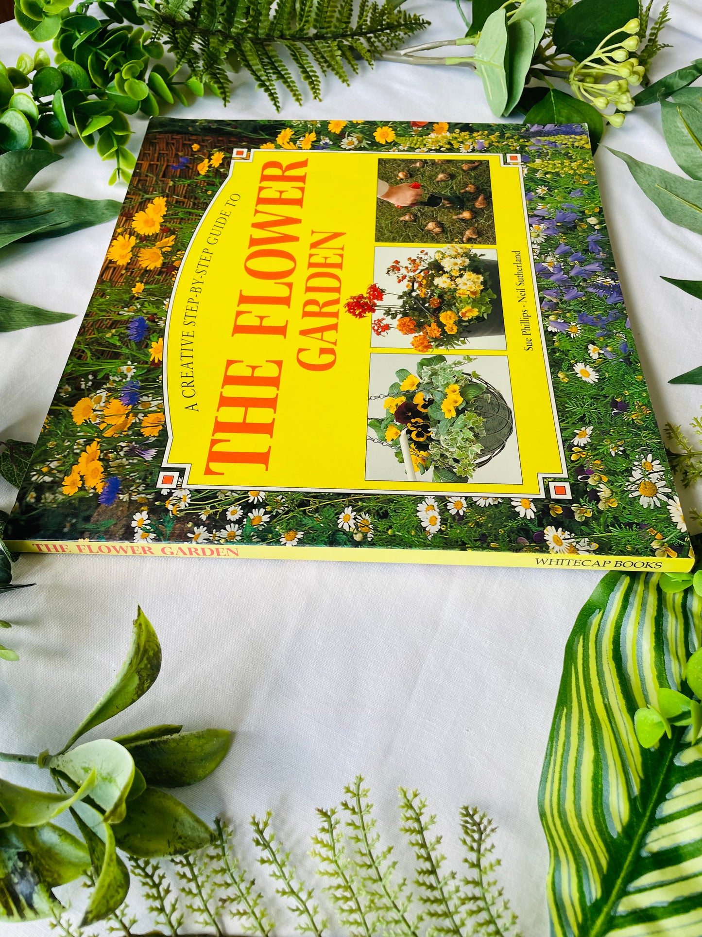 The Flower Garden Book (1995)