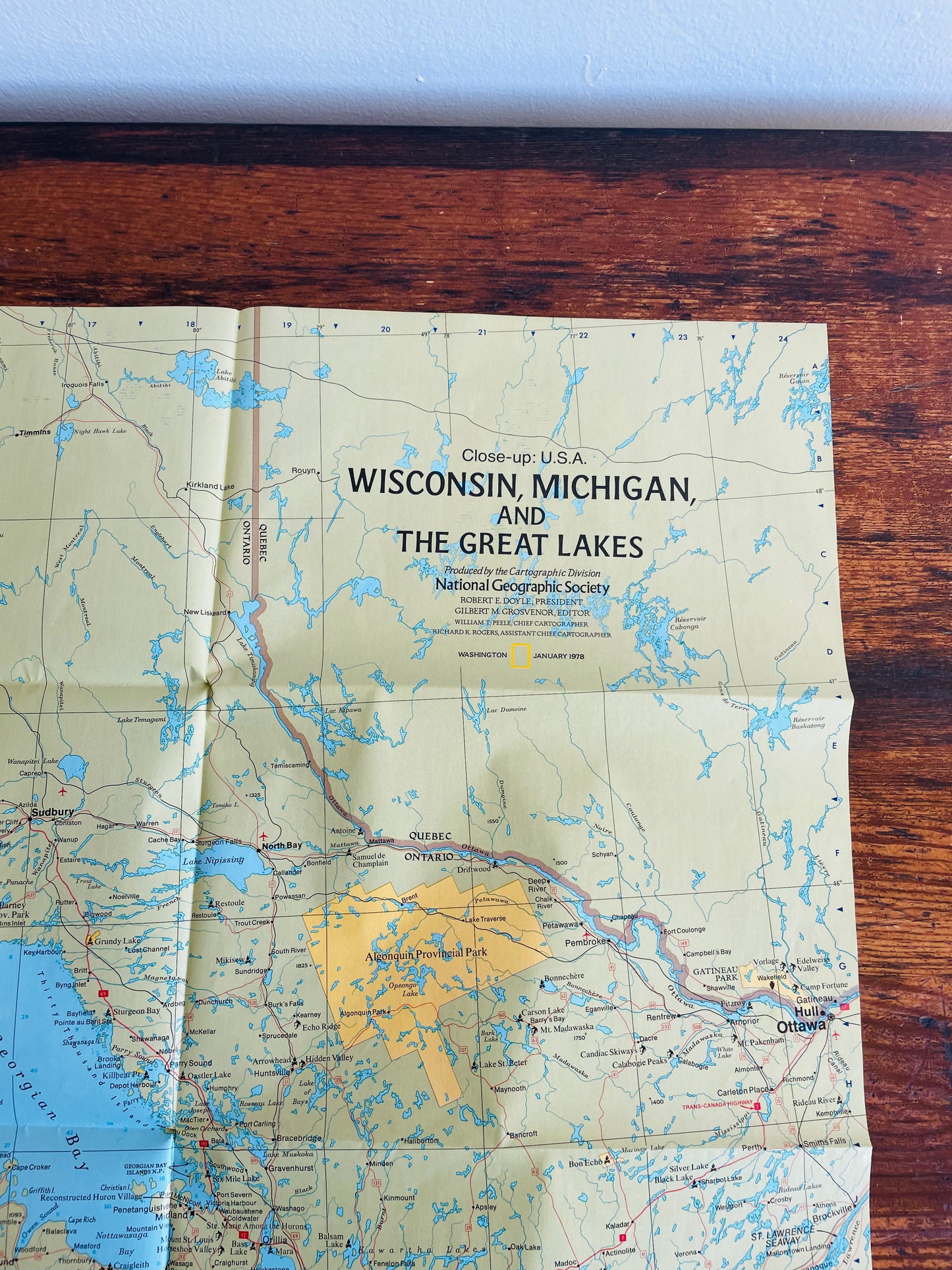 1978 National Geographic Close-Up USA Map - Wisconsin, Michigan, and The Great Lakes