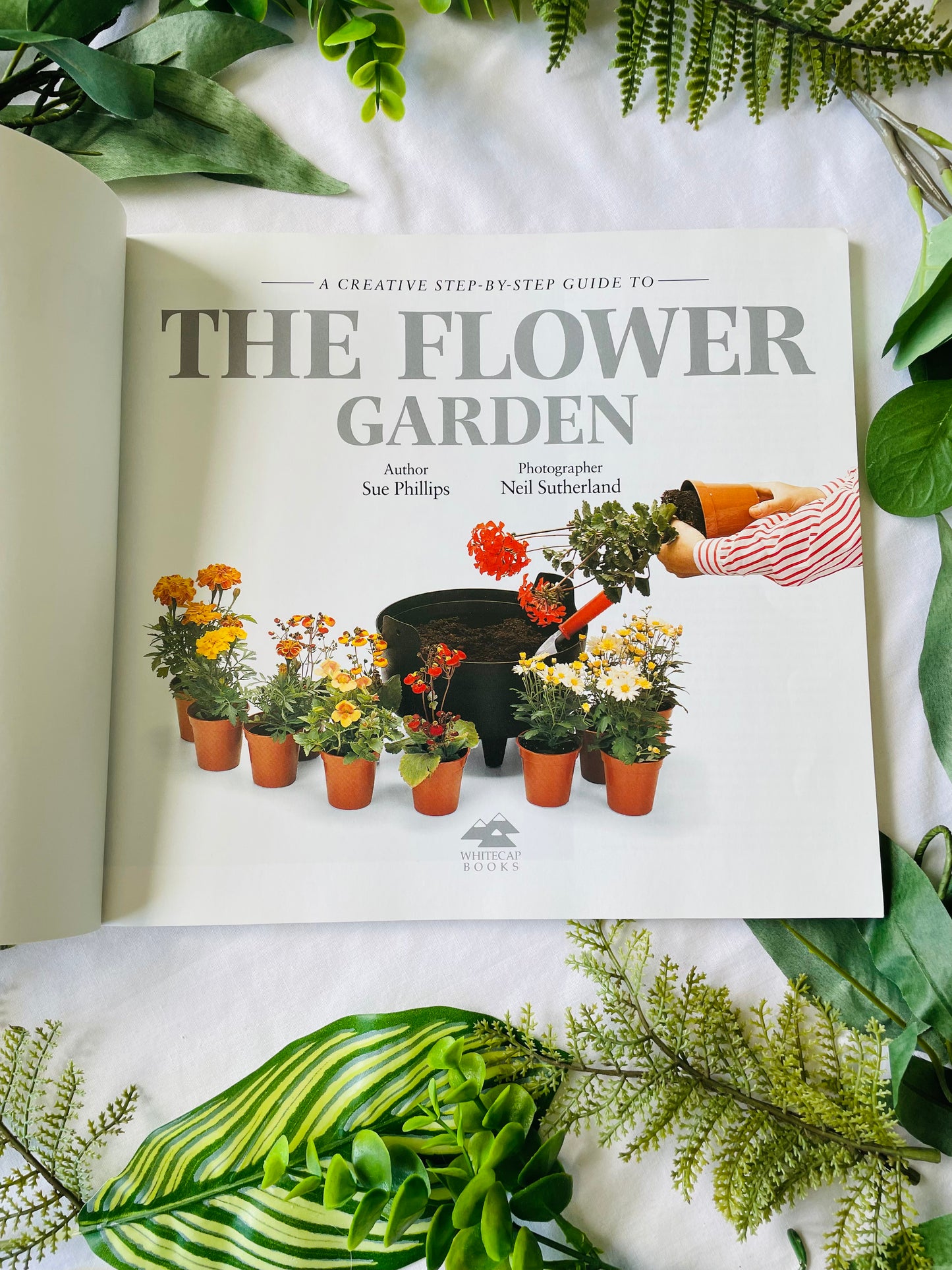 The Flower Garden Book (1995)